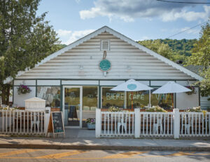Read more about the article 6 restaurants incontournables où manger à North Hatley