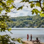 Plage du lac Massawippi en micro-aventure près de North Hatley, Cantons-de-l'Est