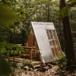 Hébergement isolé en forêt dense pour une retraite silencieuse chez Station Chêne Rouge, North Hatley